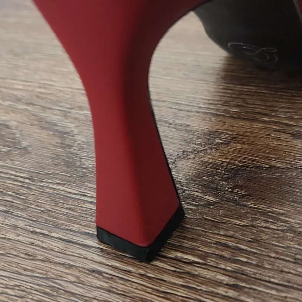NEW Chinese Laundry Pointed Mesh Toe Ankle Strap Red Heels, size 8.5